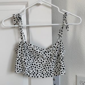 Kendall & Kylie crop top